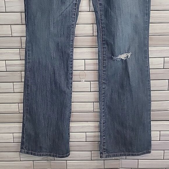 Guess blue denim bootcut jeans distressed Women's Size 29 (Measured 32) - Picture 6 of 16